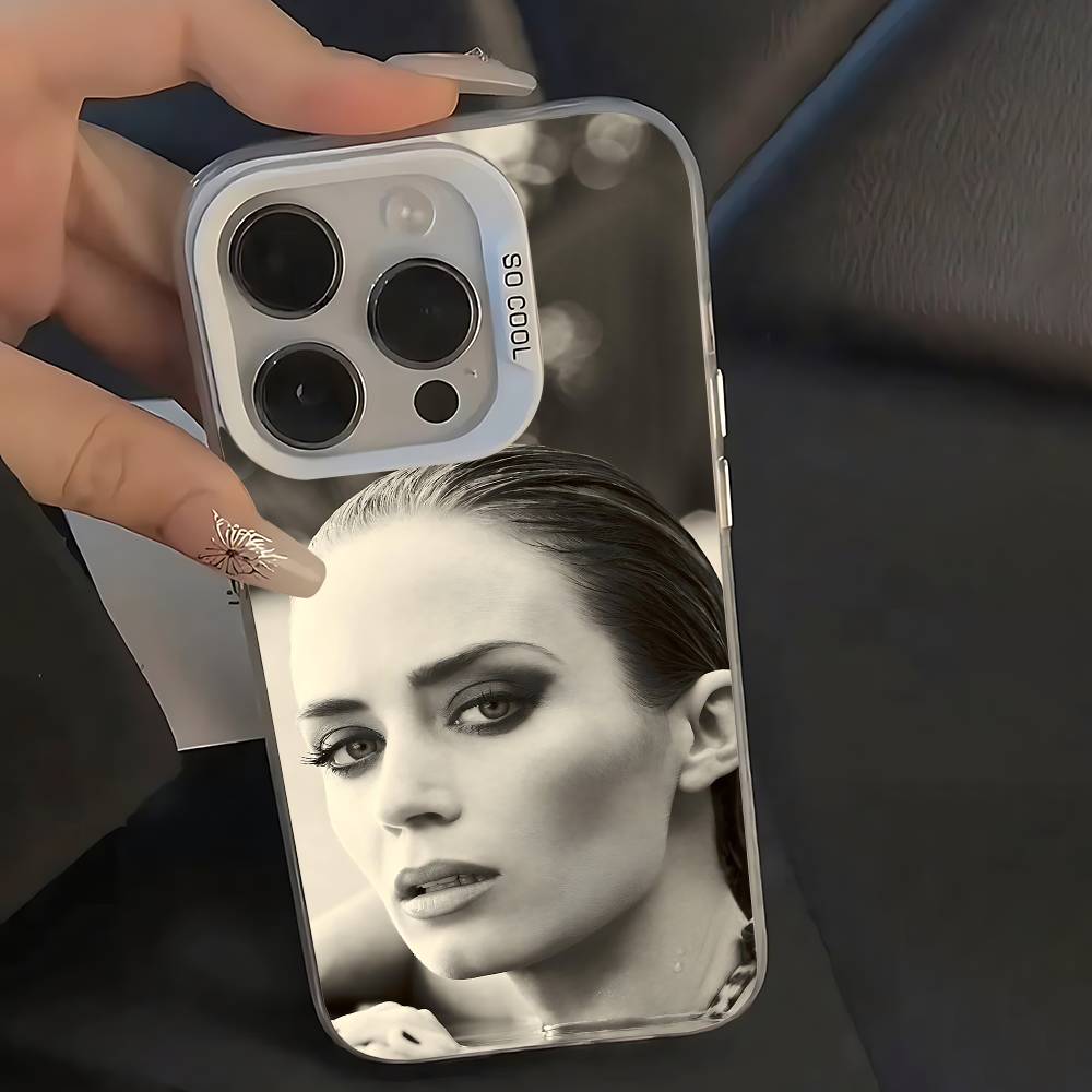 Singer E-Emily B-Blunt Phone C – обзор и цена Phone Cases Blunt