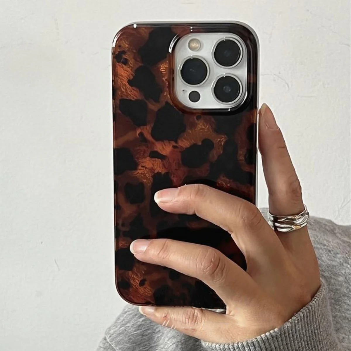 Retro Amber Texture Laser Phon – обзор и цена Phone Cases Like Loopy